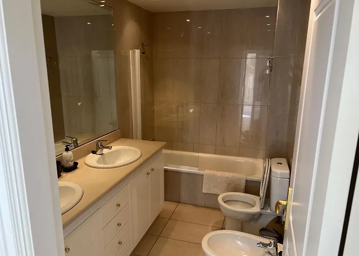 Апартаменти 33 Pleasures Del Duque Адехе